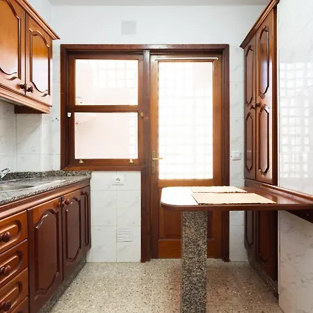 Home2book Bright Stadium Apartment, Cruz *